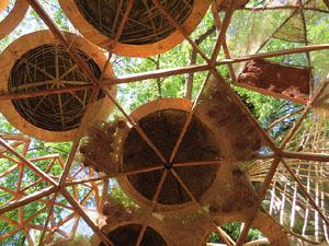 Temps de Flors 2016. Muntatges i instal&middot;lacions als Jardins dels Alemanys