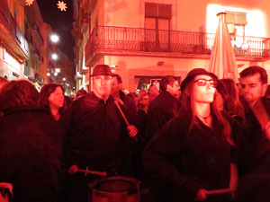 Temps de Flors 2016. Espectacle Lymbus, a càrrec de Comediants, a les escales de Sant Feliu