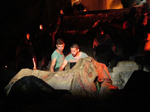 Temps de Flors 2016. Espectacle Lymbus, a càrrec de Comediants, a les escales de Sant Feliu