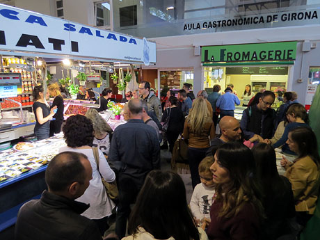 Temps de Flors 2016. Nit de Flors i Sabors al Mercat del Lle&oacute;