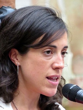 Lara Pujol, l'autora, durant la presentaci&oacute;