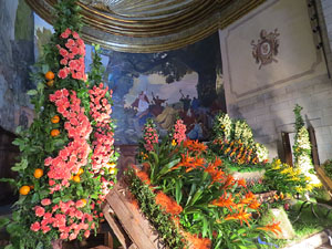 Temps de Flors 2016. Muntatges i instal&middot;lacions a l'esgl&eacute;sia de Sant Mart&iacute; - Seminari