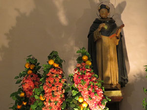 Temps de Flors 2016. Muntatges i instal&middot;lacions a l'esgl&eacute;sia de Sant Mart&iacute; - Seminari