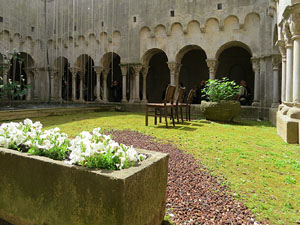 Temps de Flors 2016. Claustre de Sant Pere de Galligants
