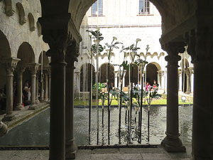 Temps de Flors 2016. Claustre de Sant Pere de Galligants