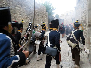 VIII Festa Reviu els Setges Napole&ograve;nics de Girona. Escena 4. Carrer de Pere de Rocabert&iacute;