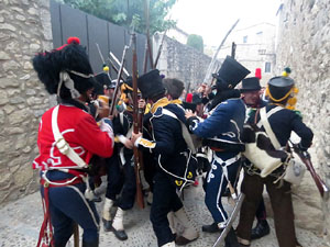 VIII Festa Reviu els Setges Napole&ograve;nics de Girona. Escena 4. Carrer de Pere de Rocabert&iacute;