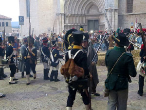 VIII Festa Reviu els Setges Napole&ograve;nics de Girona. Escena 5. La Pla&ccedil;a dels Ap&ograve;stols