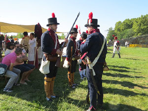 VIII Festa Reviu els Setges Napole&ograve;nics de Girona. Campament al Parc de les Ribes del Ter
