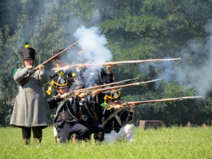 VIII Festa Reviu els Setges Napole&ograve;nics de Girona. Recreaci&oacute; d'una batalla al Parc de les Ribes del Ter