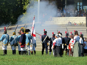 VIII Festa Reviu els Setges Napole&ograve;nics de Girona. Recreaci&oacute; d'una batalla al Parc de les Ribes del Ter