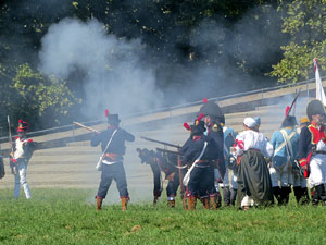VIII Festa Reviu els Setges Napole&ograve;nics de Girona. Recreaci&oacute; d'una batalla al Parc de les Ribes del Ter