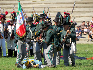 VIII Festa Reviu els Setges Napole&ograve;nics de Girona. Recreaci&oacute; d'una batalla al Parc de les Ribes del Ter