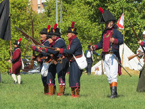 VIII Festa Reviu els Setges Napole&ograve;nics de Girona. Recreaci&oacute; d'una batalla al Parc de les Ribes del Ter