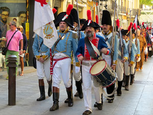 VIII Festa Reviu els Setges Napole&ograve;nics de Girona. Desfilada pels carrers del Barri Vell