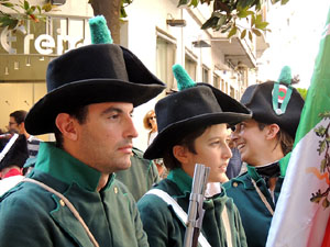 VIII Festa Reviu els Setges Napole&ograve;nics de Girona. Desfilada pels carrers del Barri Vell