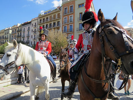 VIII Festa Reviu els Setges Napoleònics de Girona. Desfilada pels carrers del Barri Vell