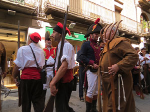 VIII Festa Reviu els Setges Napole&ograve;nics de Girona. Desfilada pels carrers del Barri Vell