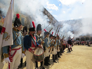 VIII Festa Reviu els Setges Napole&ograve;nics de Girona. Presentaci&oacute; dels grups de recreaci&oacute;