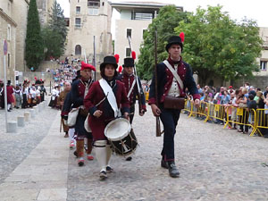 VIII Festa Reviu els Setges Napole&ograve;nics de Girona. Inici de la recreaci&oacute; a la pla&ccedil;a de Sant Dom&egrave;nec