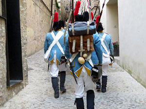 VIII Festa Reviu els Setges Napole&ograve;nics de Girona. Inici de la recreaci&oacute; a la pla&ccedil;a de Sant Dom&egrave;nec