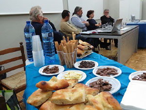 Presentació del llibre Tot afinant la vella guitarra. Vivències d'un músic. Calella de Palafrugell 1979-1984, de Quim Xena