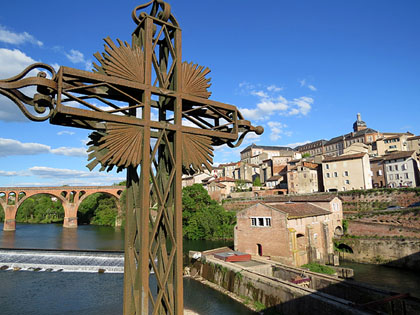 Vista d'Albi. Al fons, el Pont Nou sobre el Tarn