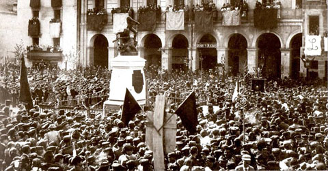 Inauguració del monument als Defensors de Girona a la plaça de la Independència. 1894