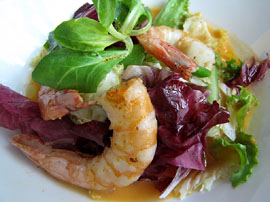 Bubbles Gastrobar. Salmorejo amb llagostins