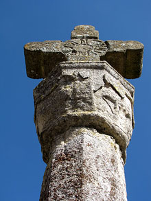 Creu de terme gòtica. Església Vella de Sant Gregori