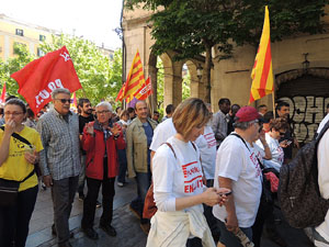 Manifestaci&oacute; de l'1 de maig pels carrers de Girona