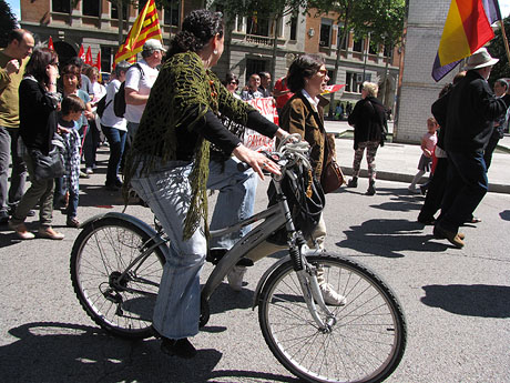 Manifestació de l'1 de maig pels carrers de Girona