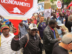 Manifestaci&oacute; de l'1 de maig pels carrers de Girona