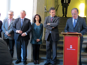 Inauguració d'un bust d'Agustí Riera i Pau, obra de Ció  Abellí a la Diputació de Girona