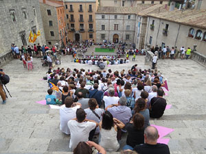 Assaig punter de la Via Lliure a la Diagonal de Barcelona, a les escales de la Catedral