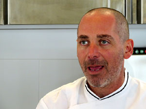 Mercat del Lle&oacute;. Sessi&oacute; de cuina a l'Aula Gastron&ograve;mica a c&agrave;rrec del xef Nir Zook