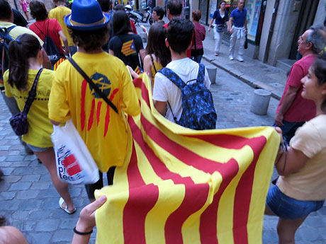 Jornades Catalunya, llibertat i dignitat. Cercavila pels carrers de Girona