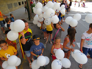 Jornades Catalunya, llibertat i dignitat. Macroestelada pels carrers de Girona