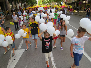 Jornades Catalunya, llibertat i dignitat. Macroestelada pels carrers de Girona