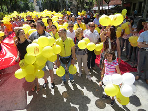 Jornades Catalunya, llibertat i dignitat. Macroestelada pels carrers de Girona