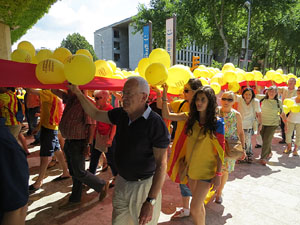 Jornades Catalunya, llibertat i dignitat. Macroestelada pels carrers de Girona