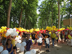 Jornades Catalunya, llibertat i dignitat. Macroestelada pels carrers de Girona
