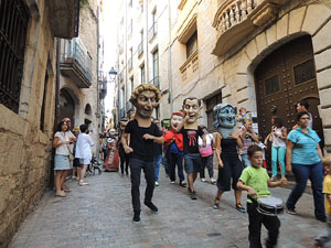 Faràndula. 500 anys d'imatgeria festiva de Girona. Cercavila de cloenda