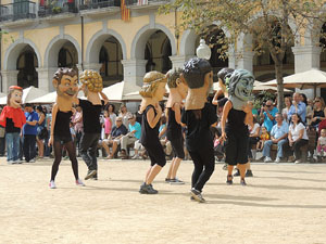 Faràndula. 500 anys d'imatgeria festiva de Girona. Cercavila de cloenda
