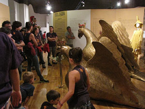 Far&agrave;ndula. 500 anys d'imatgeria festiva de Girona. Cercavila de cloenda