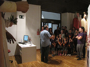 Far&agrave;ndula. 500 anys d'imatgeria festiva de Girona. Cercavila de cloenda