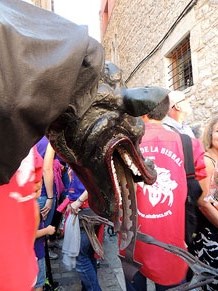 Faràndula. 500 anys d'imatgeria festiva de Girona. Cercavila de cloenda