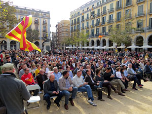 Crida a la participació per al 9N a la plaça de la Independència