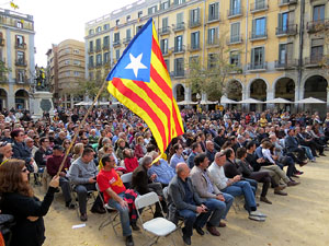 Crida a la participació per al 9N a la plaça de la Independència