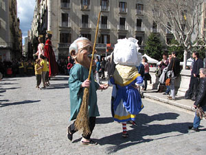 Enlla&ccedil;ats per la Llengua. La cercavila
